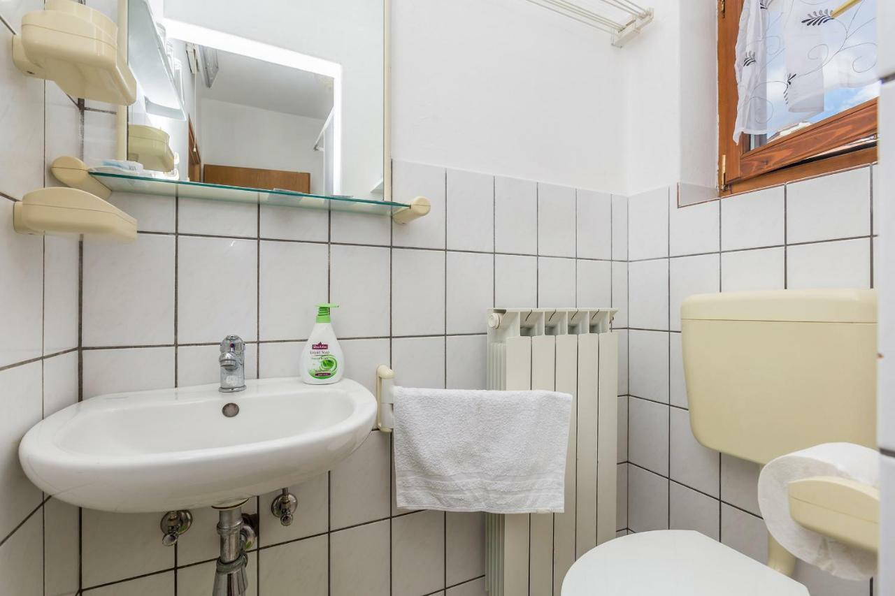 Apartment Karmel Viskovo Esterno foto
